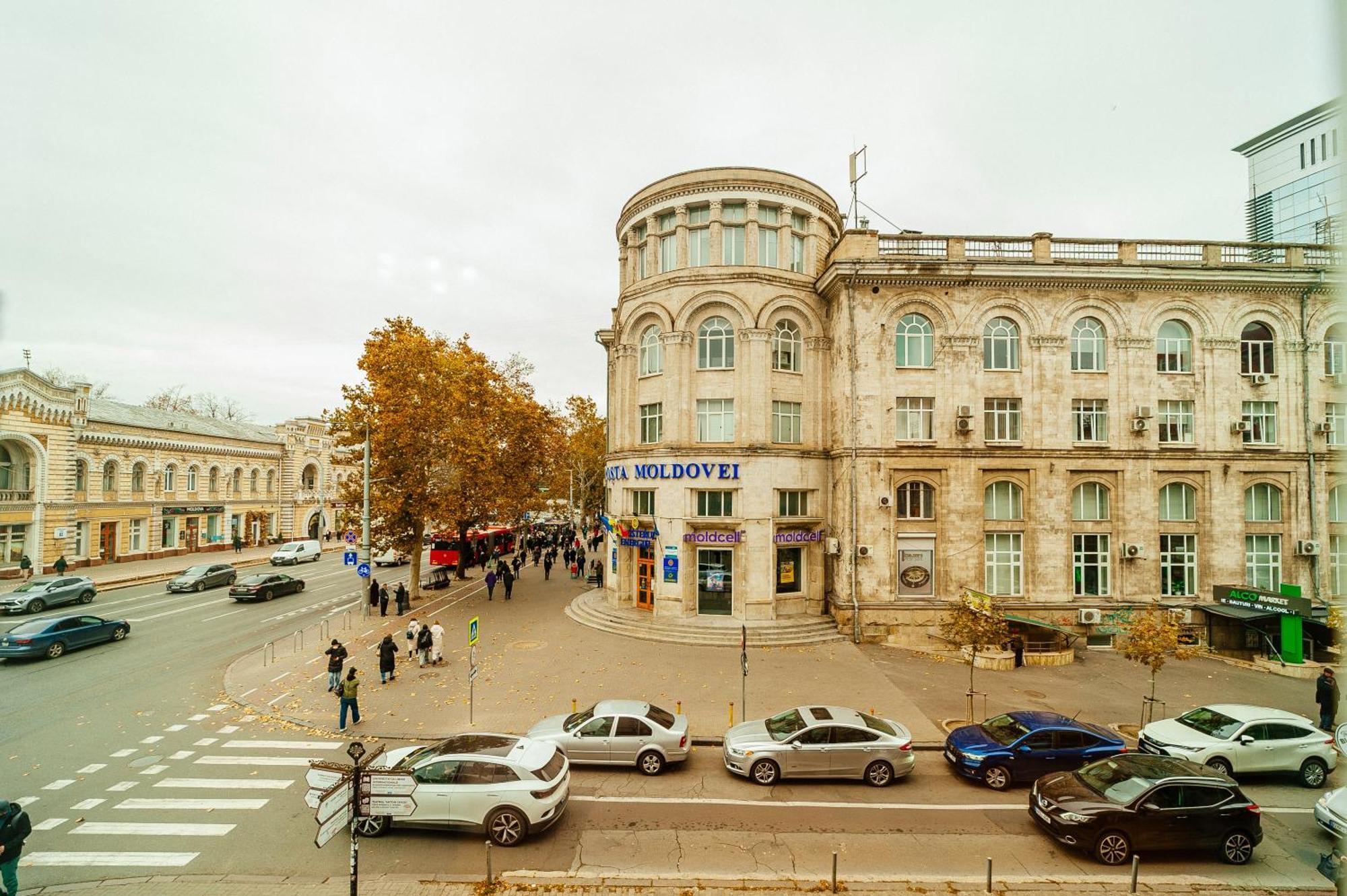 Center Retreat 3br Apartment! Апартаменти *