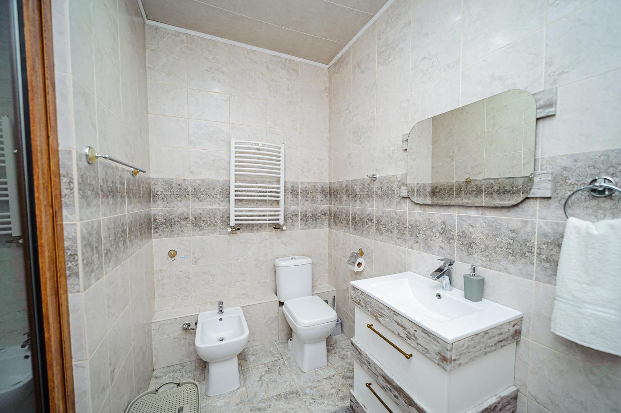 Center Retreat 3br Apartment! * Chişinău